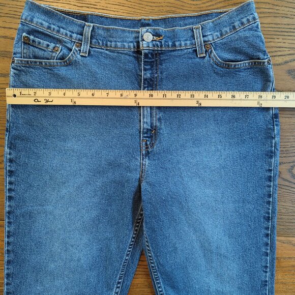 Vintage Levi’s 512 Women’s Jeans Sz 16 Slim Fit Tapered Leg Blue Denim USA Made - Picture 10 of 15